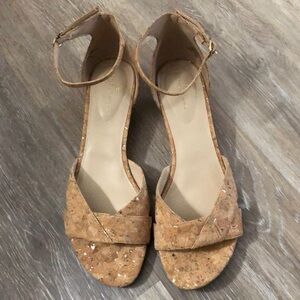 Bandolino Metallic Cork Sandals